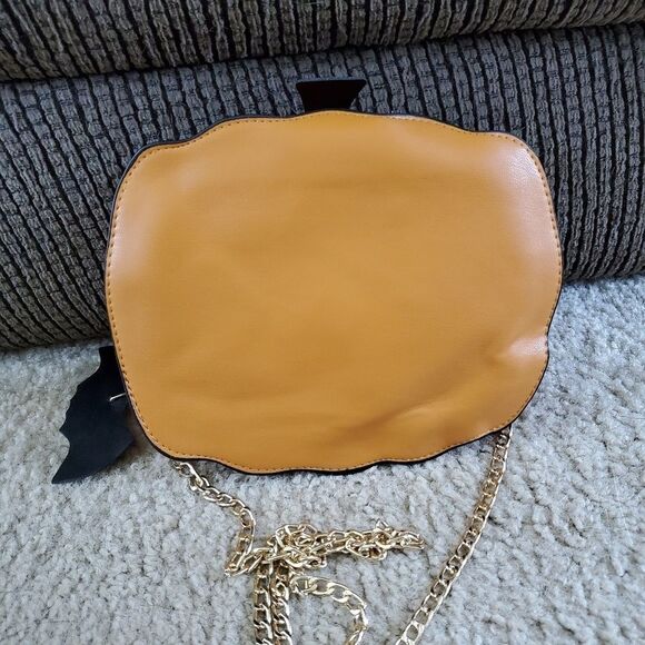 Orange and black jack 'o lantern crossbody bag - Picture 2 of 8